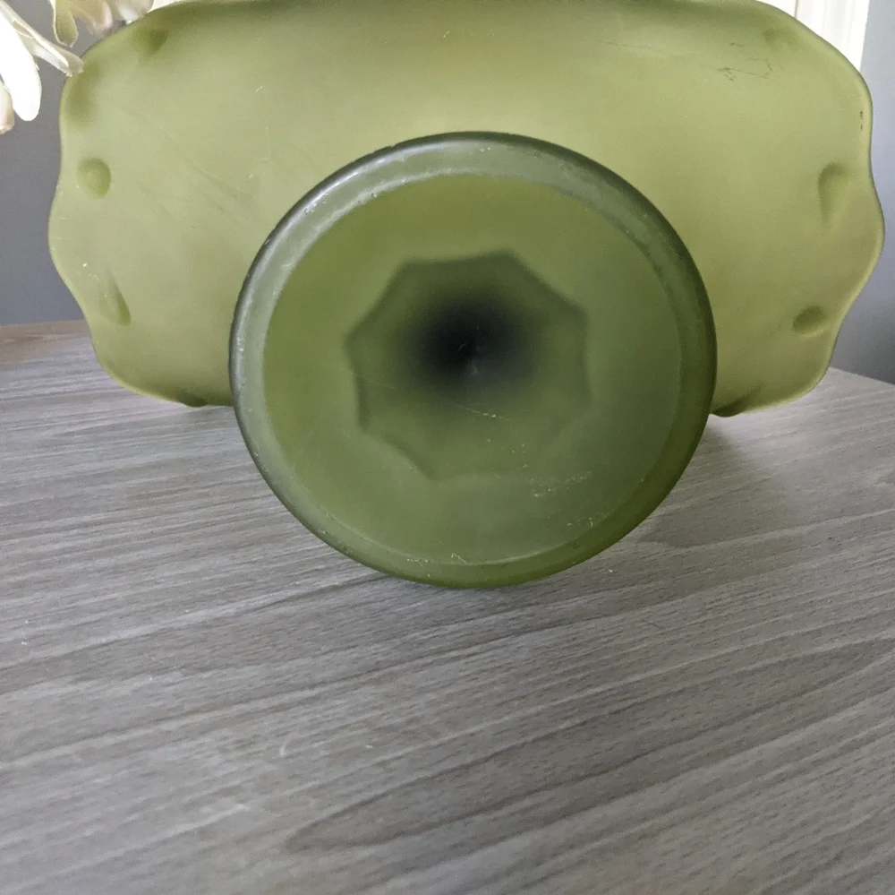 Vintage Indiana Green Frosted Glass Banana Stand
